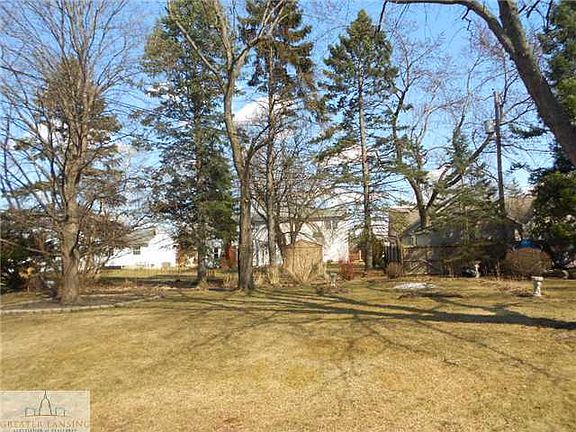 3rd image of 1824 Pinecrest Dr