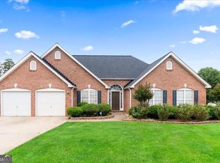 1182 Pine Lake Dr, Grayson, GA 30017