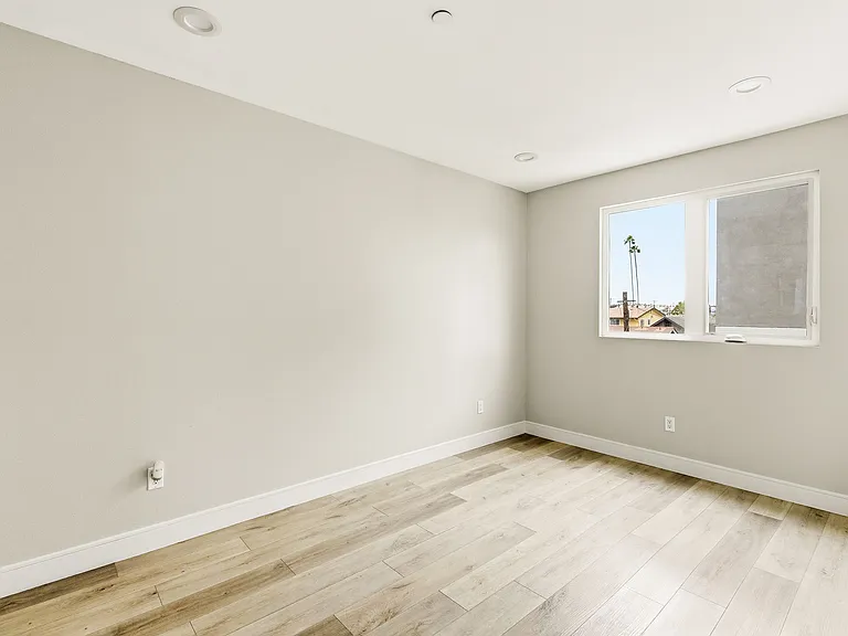 5257 Figueroa St — Photo 31