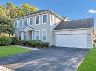 1949 Blackberry Ln #1949, Hoffman Estates, IL 60169