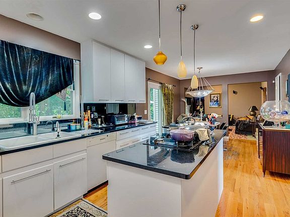 2nd image of 19 Birch Dr