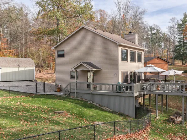 7101 Raccoon Dr, Nineveh, IN 46164