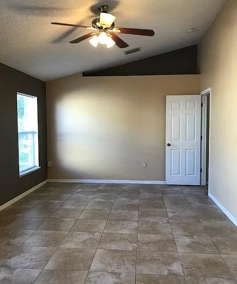 4128 Stonefield Dr — Photo 11
