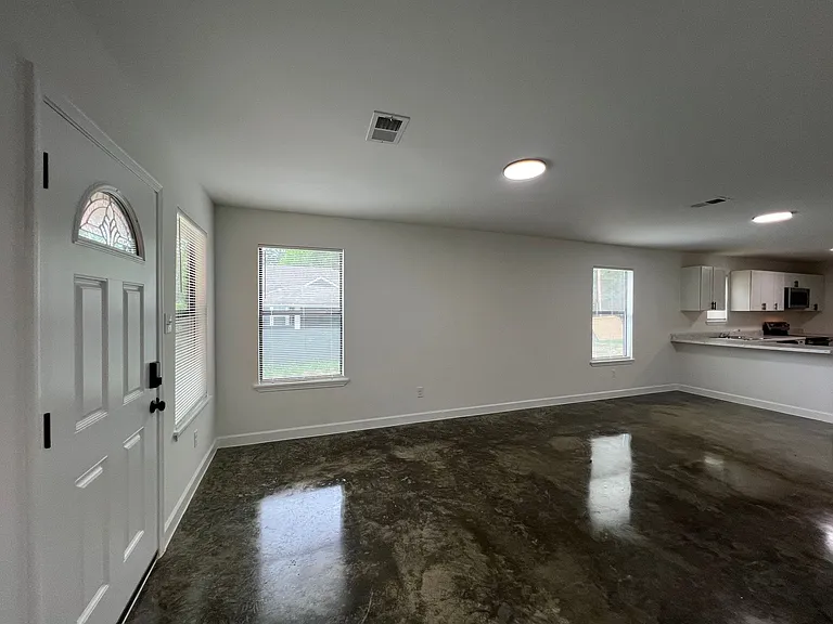 25 E Biscayne Rd — Photo 13