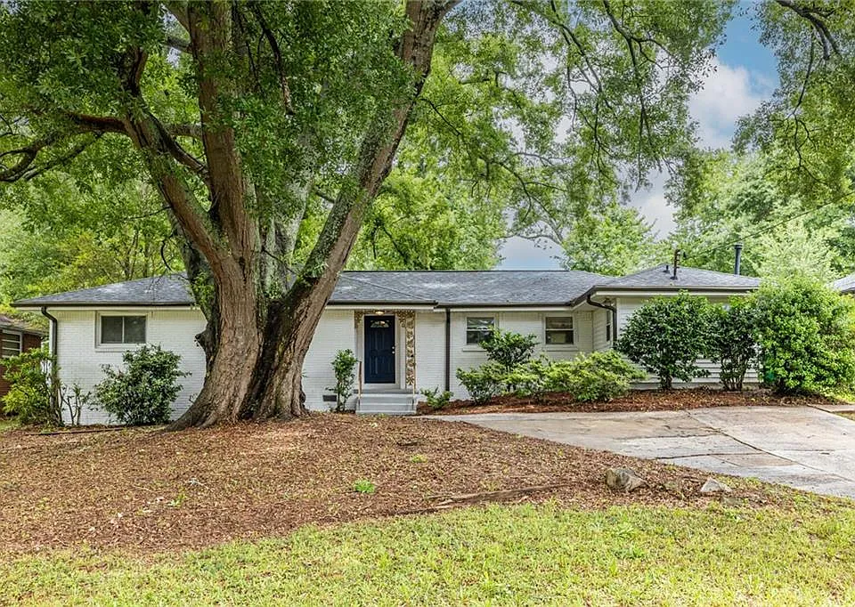 3276 Bobbie Ln