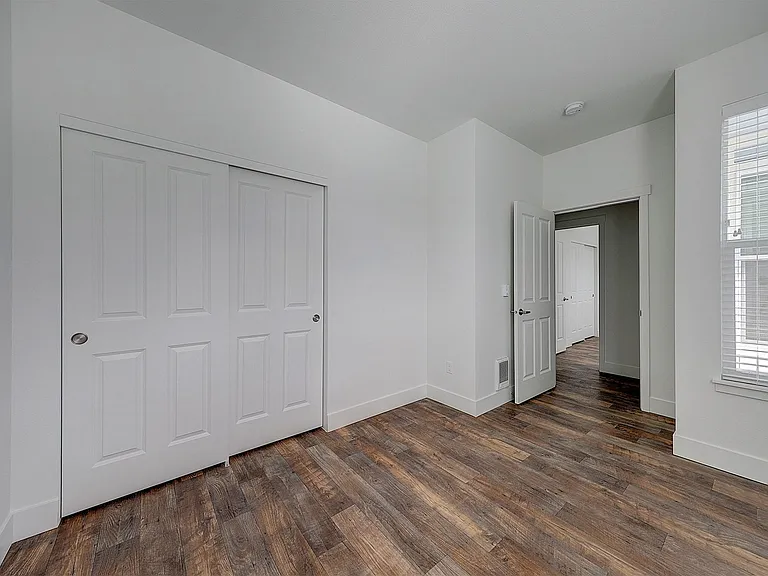 5511 NE 17th Ave — Photo 11