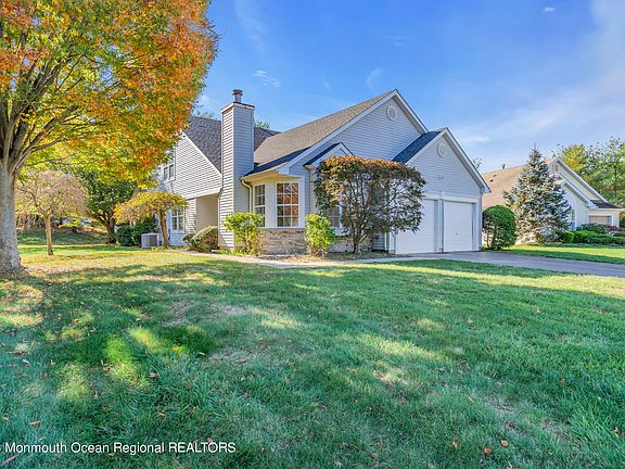 4th image of 2354 W Ashfield Court