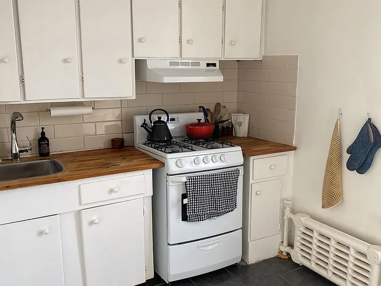 88 Laughton Ave #2 — Photo 8