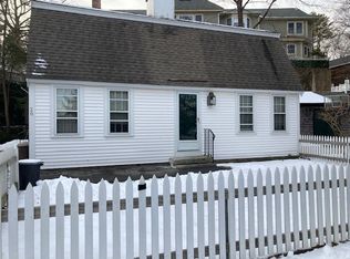 20 Morse Ct #B, Manchester, MA 01944
