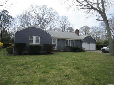 27 Argonne Road, Hampton Bays, NY, 11946