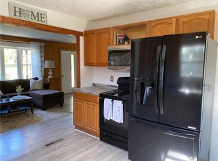 38 Hollybrook Rd, Rochester, NY 14623