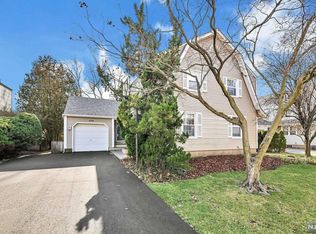 4-26 2nd St, Fair Lawn, NJ 07410