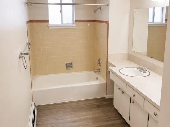 Imperial Apartments, 1201 E Lakeside Ave #1, Coeur D Alene, ID 83814