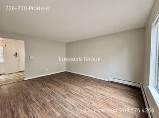 726-730 Pioneer St, Kalamazoo, MI 49008