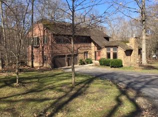 7 Cottage Grove Dr NE, Iowa City, IA 52240