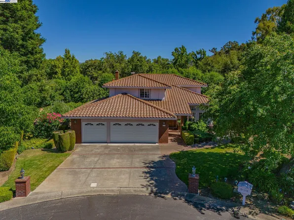 15 Foothill Ln, Pleasanton, CA 94588