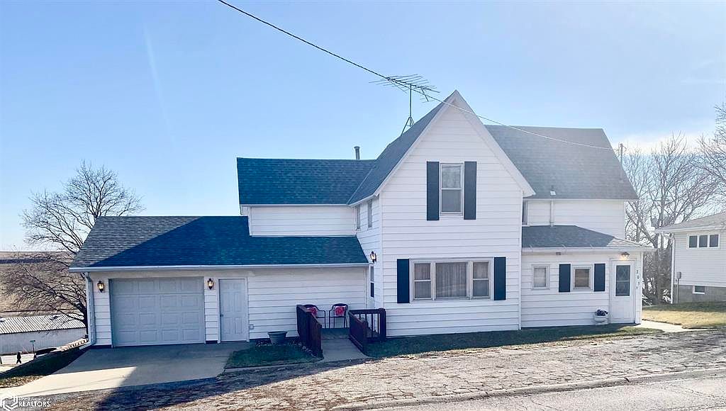 203 2nd St, Earling, IA 51530 Zillow