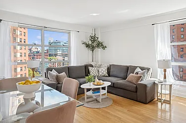 70 Lasalle Street, #8C