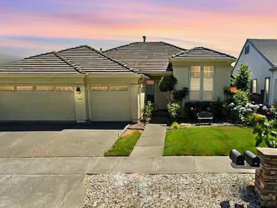 385 Raven Way, Petaluma, CA, 94954