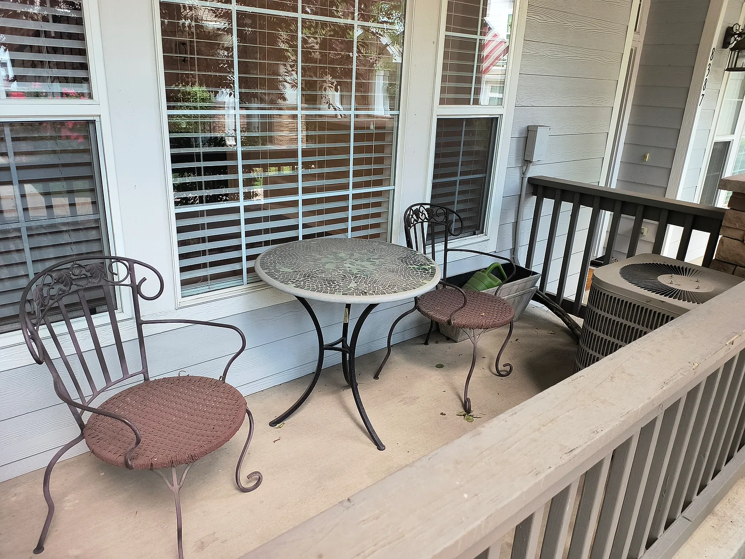 3 bed, 2.5 bath, 1547 sqft, $2,700 — Photo 2