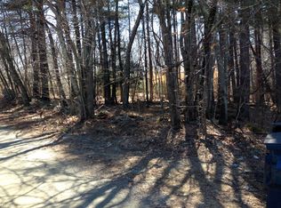 16 Johnson Rd, Pomfret Center, CT 06259