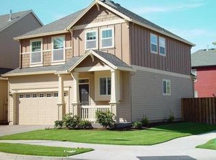 1067 SE Roundelay St, Hillsboro, OR 97123