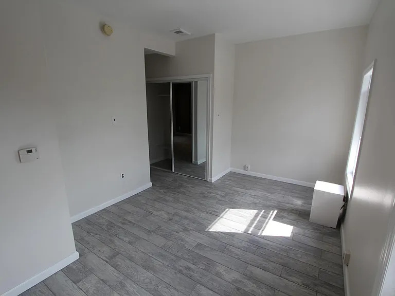 729 S 16th St #3 — Photo 9