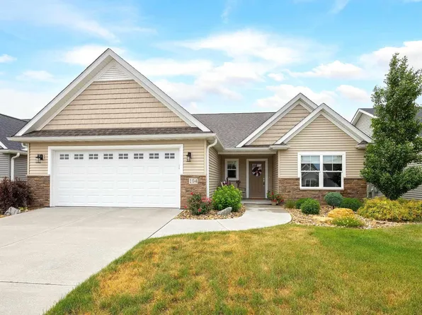 104 Muhs Cir, Eldridge, IA 52748