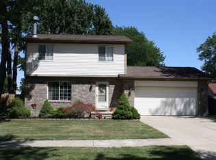 25154 Curie Ave, Warren, MI 48091