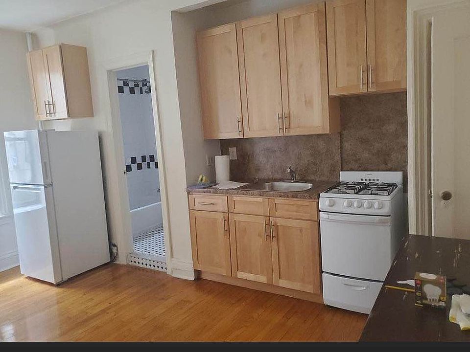 2nd image of 644 W 227th St #4H