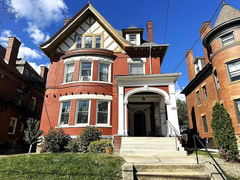 358 S Negley Ave — Photo 1