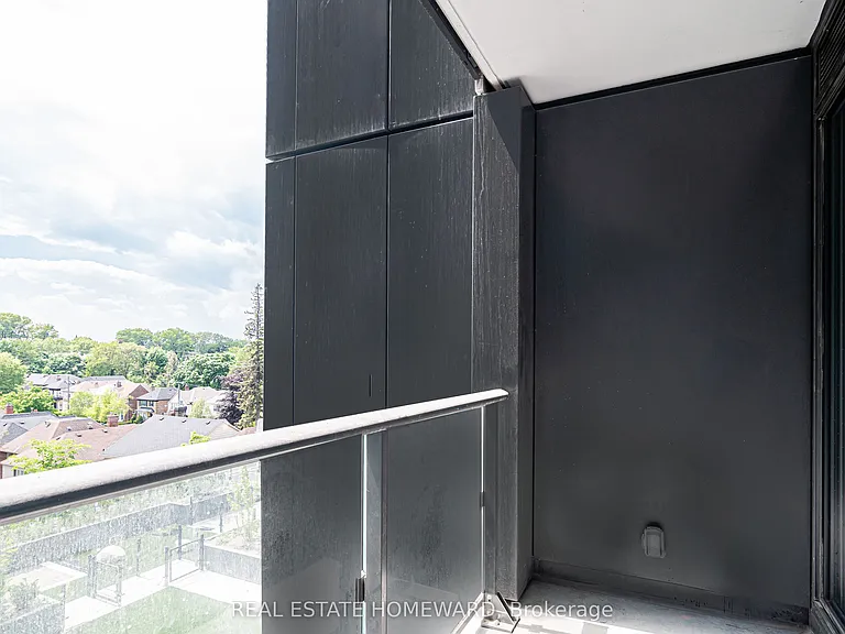 2020 Bathurst St #502 — Photo 32