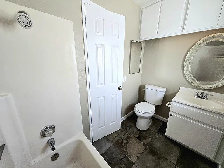 3645 Country Oaks Loop #F — Photo 11