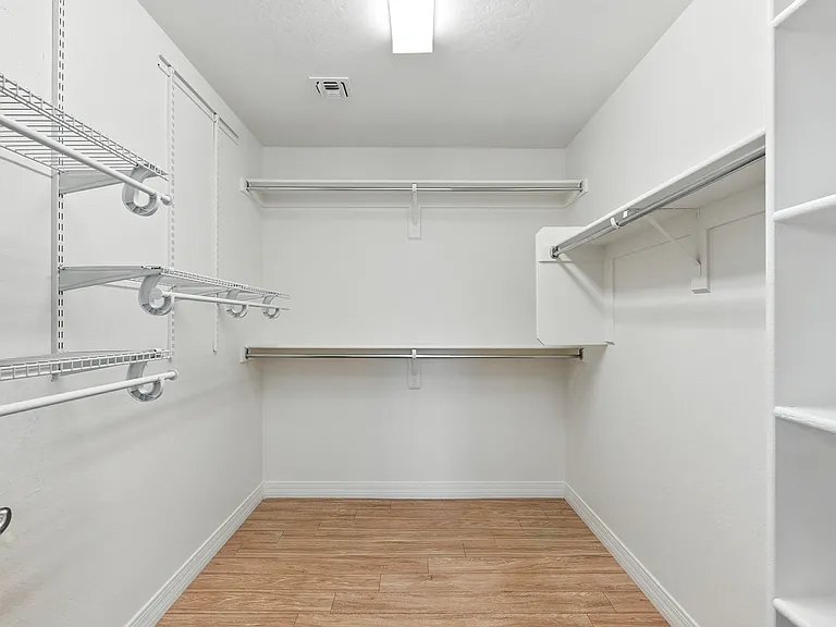 4644 E Beck Ln — Photo 23