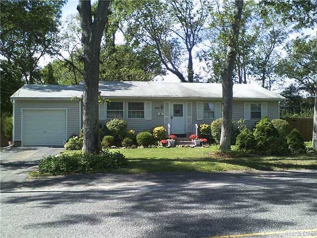 1st image of 244 Phyllis Dr