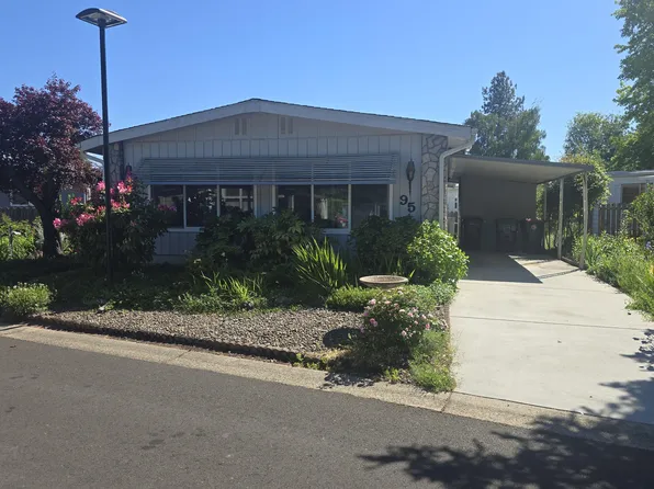 3431 S Pacific Hwy Space 95, Medford, OR 97501