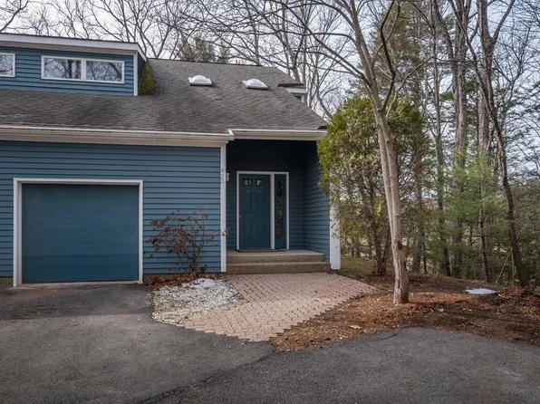 420 Fairway Vlg, Leeds, MA 01053