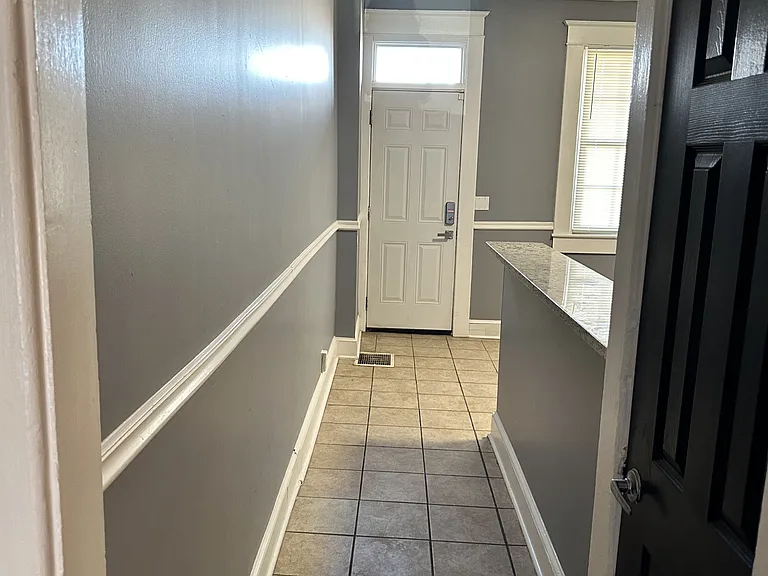 2204 Clifton Ave #1 — Photo 18