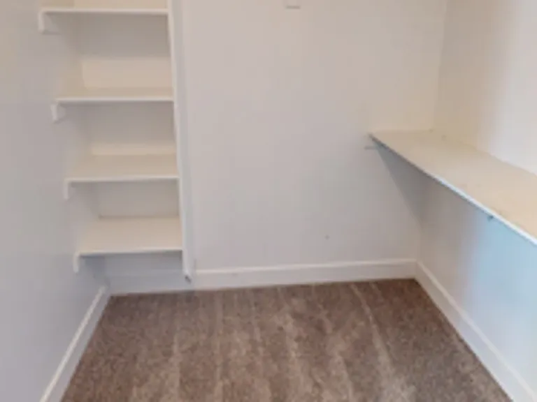 246 E Bridgewater Ln — Photo 11