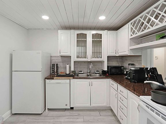 3rd image of 6886 N Kendall Dr APT D405