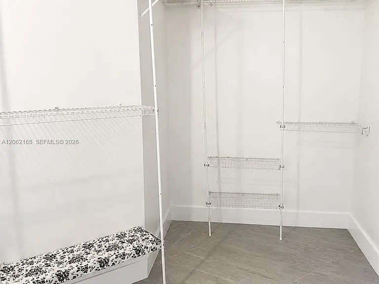 16341 Malibu Dr #19 — Photo 8