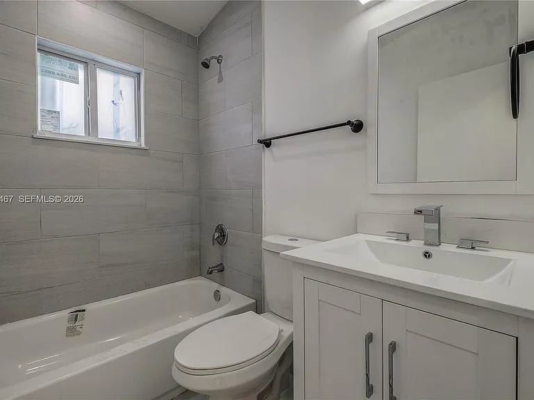 763 NW 80th St #B — Photo 19