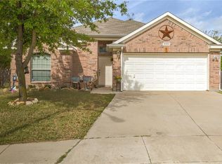 10933 Rising Mist Ct, Haslet, TX 76052
