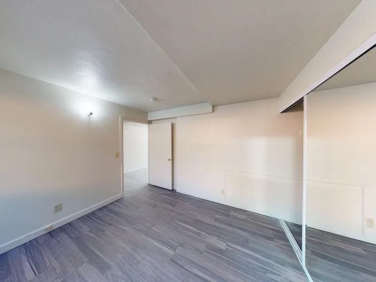 2817 College Ave — Photo 12