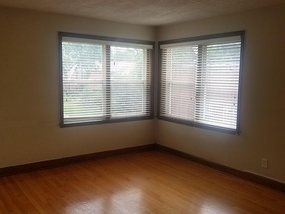 2nd image of 7752 Wise Ave