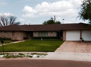 17 Encino Cir, Laredo, TX 78041