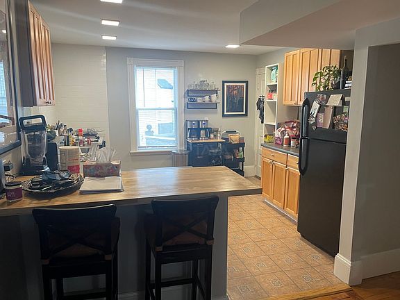 2nd image of 91 Bristol Rd #2