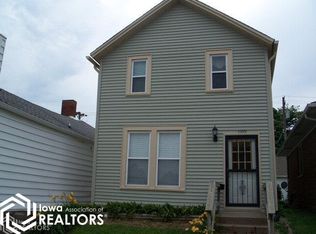 1109 S 9th St #TOWNHOUSE, Burlington, IA