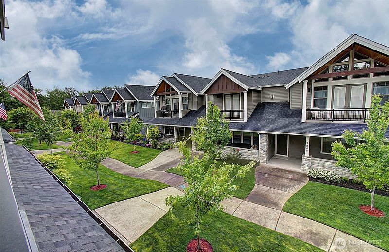 3rd image of 3841 NW 74th Avenue #62