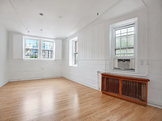 Sold by Sotheby's International Realty | media 7